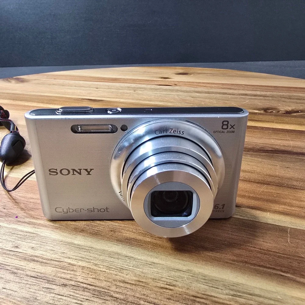 Sony CyberShot DSC-W730 Digital Camera Silver 16.1MP 8x Zoom Digicam Bundle WORK